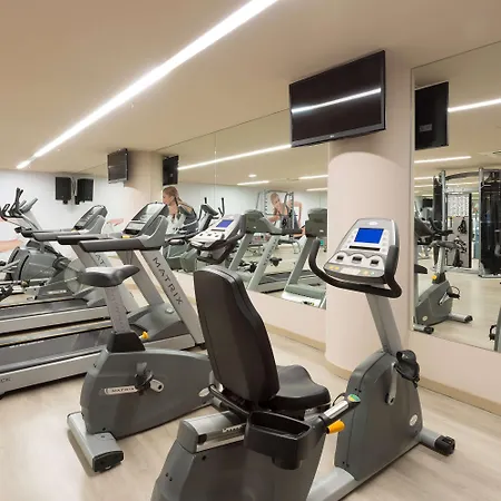 Отель Melia Aeroporto