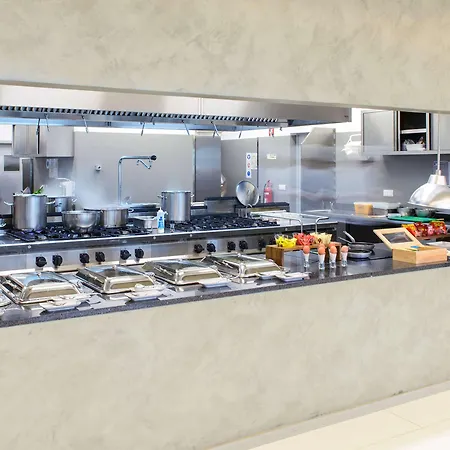 Melia Aeroporto Отель 4*