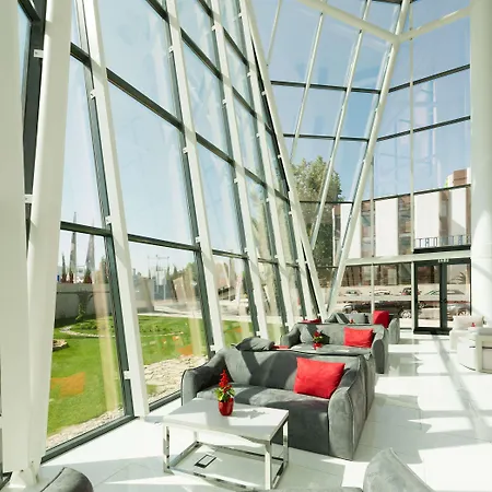 Melia Aeroporto Otel 4*