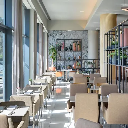 Meliá Aeroporto Hotel