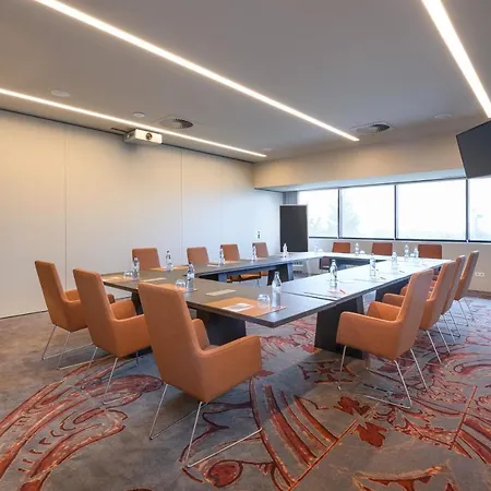 Meliá Aeroporto 4*