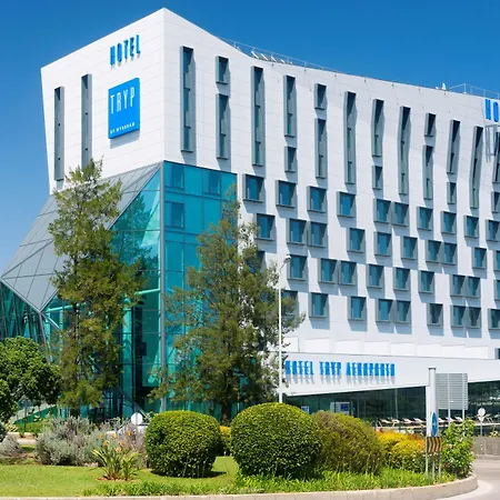 Hotel Meliá Aeroporto 4*