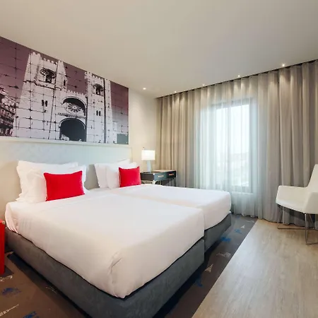 Melia Aeroporto Отель 4*