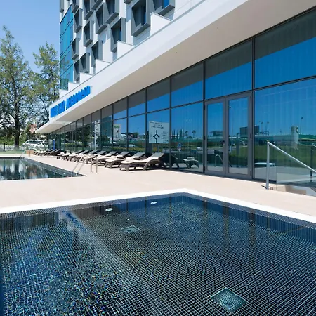 Melia Aeroporto Szálloda