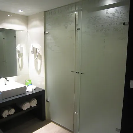 Hotel Melia Aeroporto Lisbon