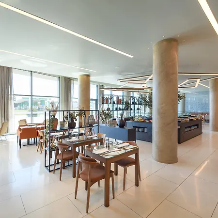 Melia Aeroporto 酒店 4*