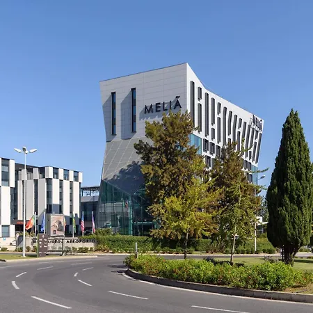 Melia Aeroporto Szálloda 4*