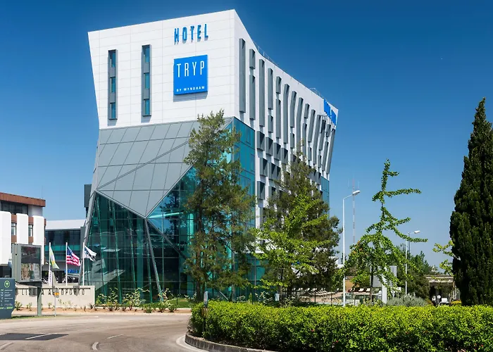 Отель Melia Aeroporto