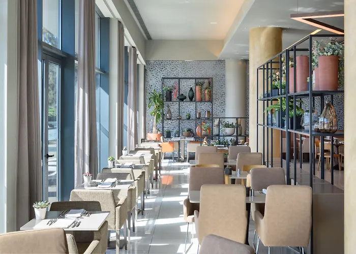 Melia Aeroporto Отель