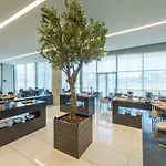 Hotel Melia Aeroporto Lisbon