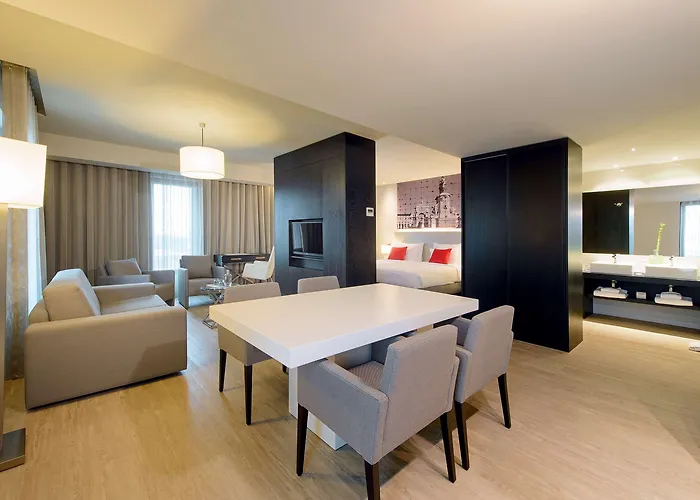 Melia Aeroporto 4* 리스본